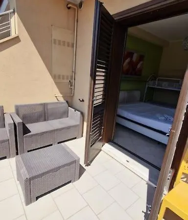 Sunny House - By Ap Gallipoli
